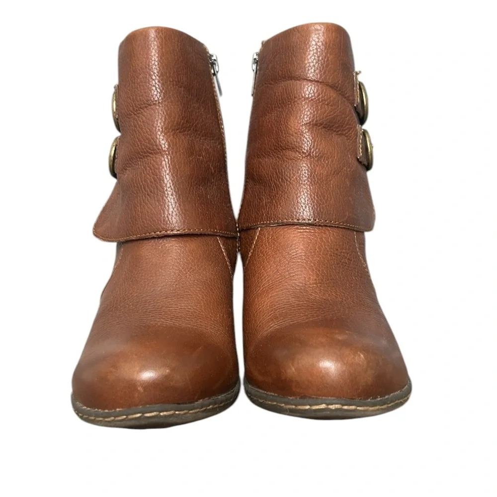 B.O.C Born Concept Traipse Brown Leather Booties‎ Cuffed Double Buckle 7/38